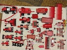 Lote de reboques agrícolas fundidos e acessórios para tratores vermelhos com estojo ERTL comprar usado  Enviando para Brazil