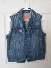 Colete jeans cravejado Levis tamanho médio comprar usado  Enviando para Brazil