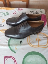 Scarpe classiche marroni usato  Siracusa