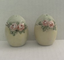 Agitadores de sal e pimenta vintage da década de 1950 pintados à mão em forma de ovo S & P rosas assinadas comprar usado  Enviando para Brazil