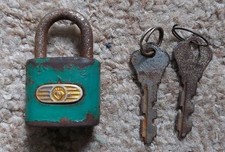 Altes kleines vorhängeschloss gebraucht kaufen  Markneukirchen