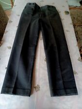 Vêtement pantalon gris d'occasion  Gavray