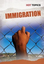 Immigration (Hot Topics) by  comprar usado  Enviando para Brazil