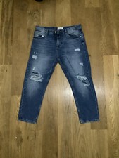 Jeans strappati usato  Algua