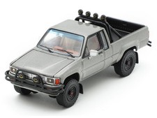 TOYOTA Hilux (SR5) - openable hood  - gun grey metallic - GCD 1:64, usado comprar usado  Enviando para Brazil