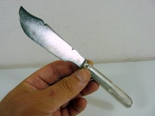 Ancien couteau beurre d'occasion Ancien couteau beurre d'occasion  Saint-Alban-de-Montbel