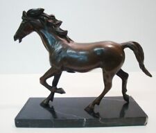 Statua cavallo puledro usato  Italia