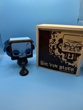 Doc Von Block - Raio-X - Figura de madeira - 2008 Scott Tolleson - Edição limitada de 150 comprar usado Doc Von Block - Raio-X - Figura de madeira - 2008 Scott Tolleson - Edição limitada de 150 comprar usado  Enviando para Brazil