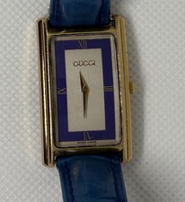 Relógio Gucci Feminino Retângulo Azul Marinho Fabricado na Suíça Vintage Pulseira Original AS-IS comprar usado  Enviando para Brazil