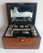 Estojo de vaidade vitoriano de nogueira. Interior ajustado. Estojo de vaidade para viagem.  comprar usado  Enviando para Brazil