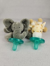 Lote de 2 chupetas de pelúcia Mary Meyer WubbaNub bebê elefante e girafa comprar usado  Enviando para Brazil