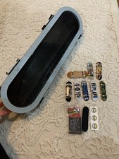 Lote de 8 fingerboards Tech Deck suporte de parede estojo colecionável display com 8 comprar usado Lote de 8 fingerboards Tech Deck suporte de parede estojo colecionável display com 8 comprar usado  Enviando para Brazil