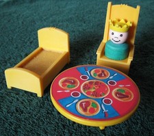 Vintage Fisher-Price Little People Castle Mesa, Trono, Cama, Príncipe 993 1975 VN comprar usado  Enviando para Brazil