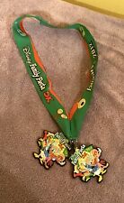 Medalhas de borracha Disney Family Fiesta 5K Run 2 em escala 1/6 - 2012., usado comprar usado  Enviando para Brazil