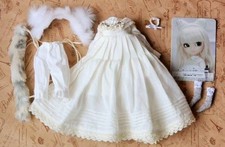 Ensemble tenue poupée d'occasion  Expédié en France