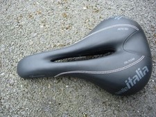 Selle italia donna d'occasion  Guichen