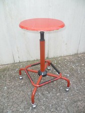 Sgabello vintage rosso usato Sgabello vintage rosso usato  Matera