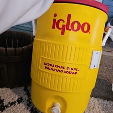 Igloo industrial water for sale  Quincy