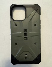 Capa UAG Pathfinder Series para iPhone 12 Pro Max verde oliva preta *usada* comprar usado  Enviando para Brazil