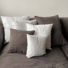 Lot coussins remplis d'occasion  Expédié en France
