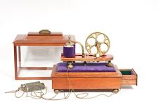 Máquina elétrica Clarke Pattern Magneto da década de 1860 em armário lateral de vidro * Funciona comprar usado  Enviando para Brazil