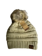 Exclusives beanie fur for sale  Charlotte
