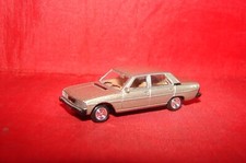 Norev peugeot 604 d'occasion  Dangé-Saint-Romain