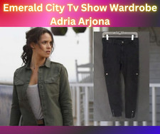 Calça Emerald City TV Show guarda-roupa Adria Arjona como Dorothy Gale, usado comprar usado  Enviando para Brazil
