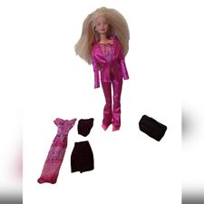 Muñeca de diseñador de moda Mattel 2000 vintage 3 trajes y maletín mezcla y combina rosa, usado segunda mano  Embacar hacia Argentina