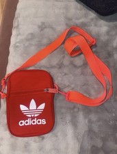 Rote adidas umhängetasche gebraucht kaufen  Frankfurt am Main