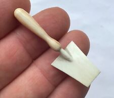 Ancienne truelle miniature d'occasion  Tigy