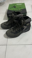 Scarponi trekking grisport usato  Latina