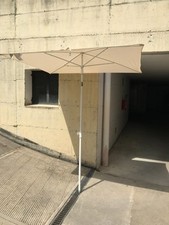 Ombrellone con base usato  Zone