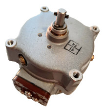Motores assíncronos de baixa potência RD-09 РД-09 127V 50-60Hz redutor 1/137 8,7rpm URSS comprar usado  Enviando para Brazil