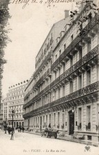 Cpa vichy rue d'occasion  Saint-Amans-Soult