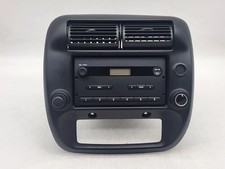 Usado, Receptor de rádio estéreo Ford Ranger AM FM 2004–2011 fabricante de equipamento original comprar usado Usado, Receptor de rádio estéreo Ford Ranger AM FM 2004–2011 fabricante de equipamento original comprar usado  Enviando para Brazil