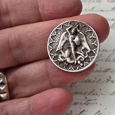 Archangel button saint d'occasion  Expédié en Belgium