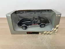 Veículo Indy 500 Pace #21070 modelos 1978 Chevy Corvette oficialmente licenciado 1:18 UT comprar usado  Enviando para Brazil