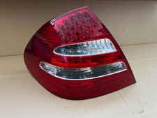 Lanterna traseira esquerda genuína Mercedes classe E W211 A2118200564 comprar usado  Enviando para Brazil