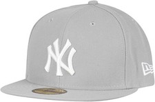 Cappello grigio sportivo usato  Pomezia