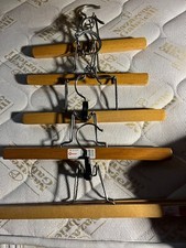 Lot cintres anciens d'occasion  Brouilla