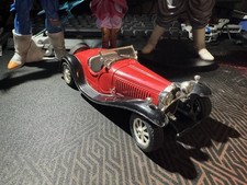 Usado, BURAGO Modellfahrzeug Bugatti Typ 55 1932 Rot 18cm Sammlermodell comprar usado Usado, BURAGO Modellfahrzeug Bugatti Typ 55 1932 Rot 18cm Sammlermodell comprar usado  Enviando para Brazil