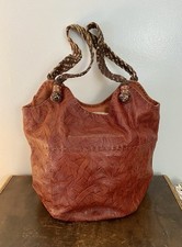 The sac embossed d'occasion  Expédié en Belgium