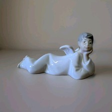 Nao porcelain angel for sale  HORNCASTLE