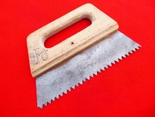 Scie outil ancien d'occasion Scie outil ancien d'occasion  Le Breil-sur-Mérize