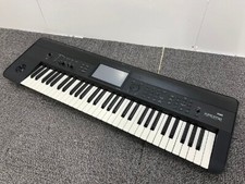 Korg krome sintetizzatore usato  Spedire a Italy