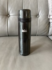 Garrafa térmica de aço inoxidável com isolamento REI 32 oz bebidas quentes e frias comprar usado  Enviando para Brazil