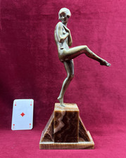 Danseuse erotique shy d'occasion  La Haye-Pesnel