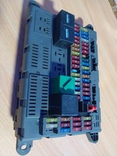 2002-2005 Land Rover Freelander BCM Interiro caixa de relé de fusíveis YWC500210 comprar usado 2002-2005 Land Rover Freelander BCM Interiro caixa de relé de fusíveis YWC500210 comprar usado  Enviando para Brazil