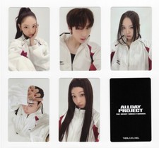 ALLDAY PROJECT - Single de estreia FAMOSO [BLACK LABEL] CARTÃO FOTOGRÁFICO EXCLUSIVO PRÉ-VENDA comprar usado  Enviando para Brazil